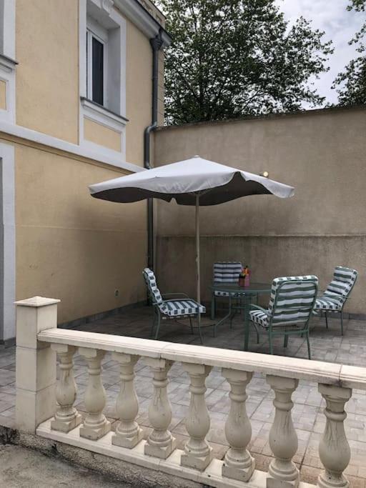 Top Appartement 10 Minutes De Disney 谢西 外观 照片