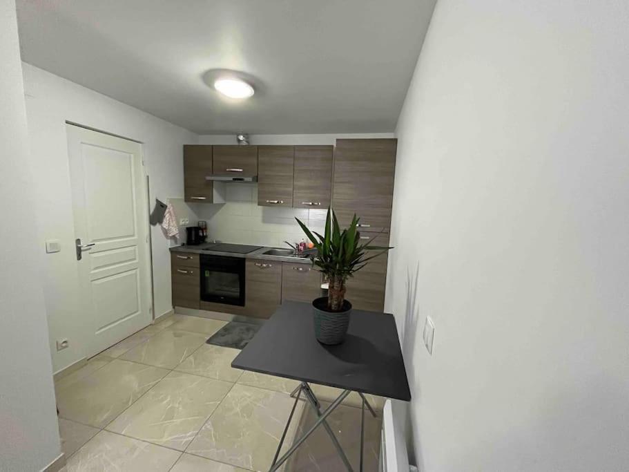 Top Appartement 10 Minutes De Disney 谢西 外观 照片